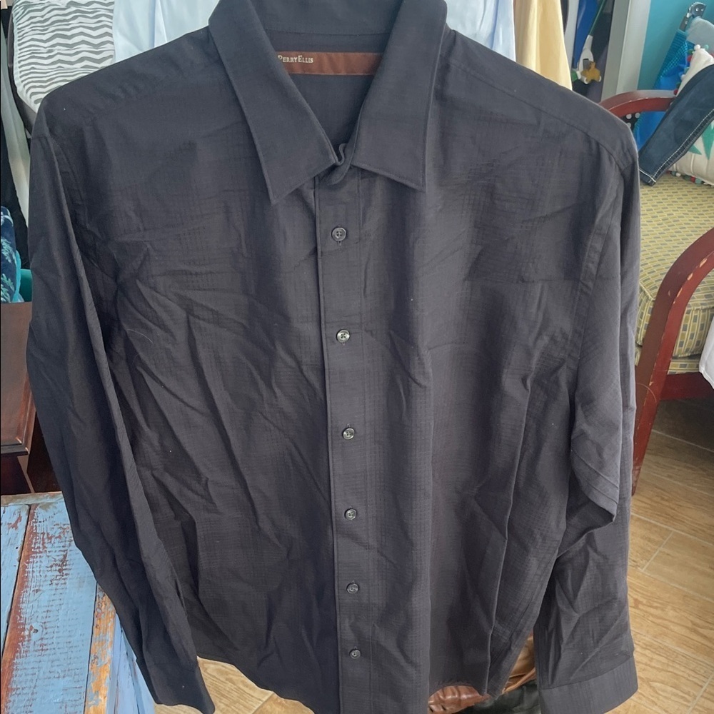 Perry Ellis Men's Dark Button Down Shirt